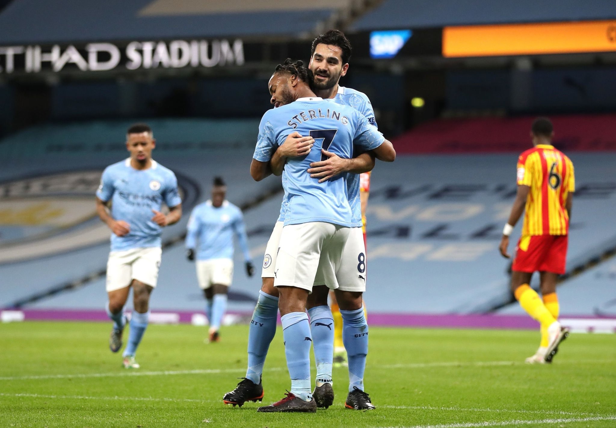 其在场上的 其在场上的